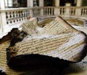 El fuego y el agua acabaron con este y otros 50.000 libros