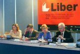 En L�ber 2004 se reunieron 312 expositores