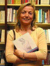 La espa�ola Almudena Grandes es finalista por Castillos de Cart�n