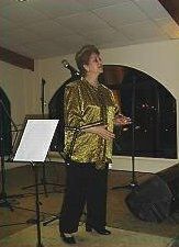 Lucy Calvo, durante un recital