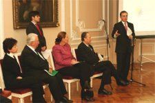 El presidente de Colombia, &Aacute;lvaro Uribe, durante la presentaci&oacute;n del evento