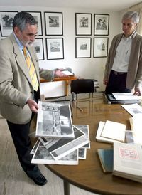 V&iacute;ctor Jim&eacute;nez, presidente de la Fundaci&oacute;n Juan Rulfo, y Juan Francisco Rulfo, hijo del autor de Pedro P&aacute;ramo