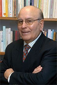 &Aacute;ngel Raimundo Fern&aacute;ndez