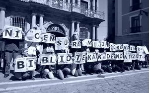 Protestas de bibliotecarios de Pamplona
