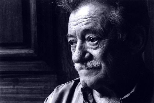 Mario Benedetti. Fotograf&iacute;a: Eduardo Longoni
