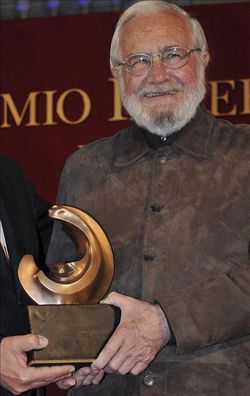 Tom&aacute;s Segovia