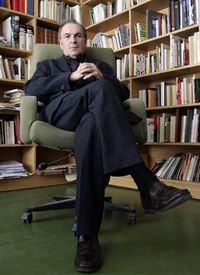 Jos&eacute;-Miguel Ull&aacute;n