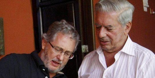 H&eacute;ctor Abad Faciolince y Mario Vargas Llosa