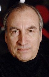 Tom�s Eloy Mart�nez