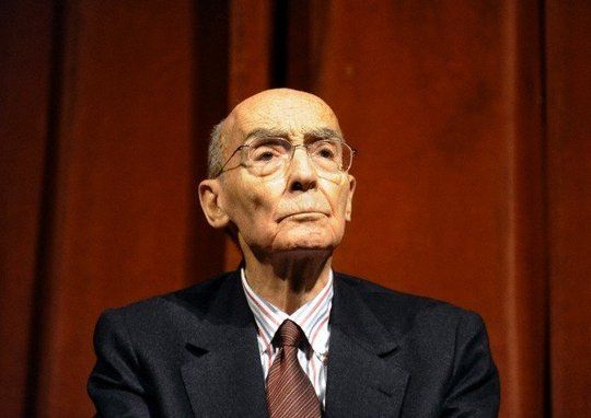 Jos&eacute; Saramago. Fotograf&iacute;a: Giuseppe Giglia (2009)