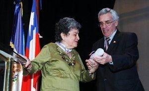 Claribel Alegr&iacute;a y Renato Sep&uacute;lveda