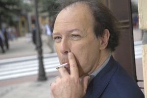 Javier Mar&iacute;as