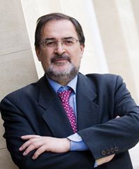 Antonio Mar&iacute;a &Aacute;vila