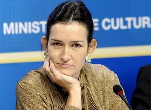 &Aacute;ngeles Gonz&aacute;lez-Sinde