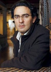 Juan Gabriel V&aacute;squez