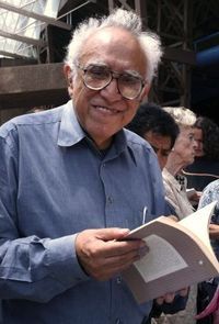 Carlos Monsiv&aacute;is
