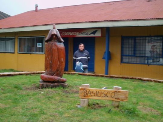 Basilisco. Oficina de Correos de Quell�n