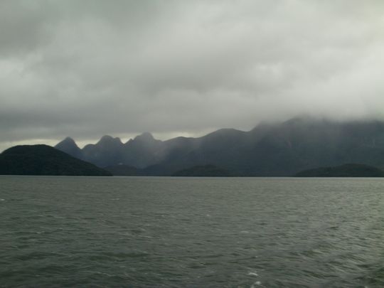 El gigante durmiente (fiordos camino de Puerto Chacabuco)