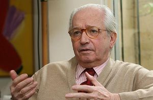 Manuel Fern&aacute;ndez-Montesinos