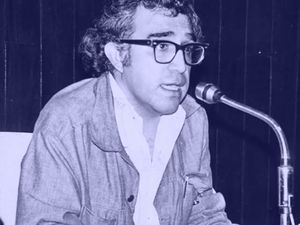 Carlos Monsiv&aacute;is