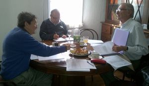 Los jurados Omar Saavedra Santis, Camilo Marks y Rolando Rojo