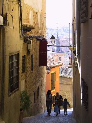 Calles, puentes y dem&aacute;s discursos de la memoria