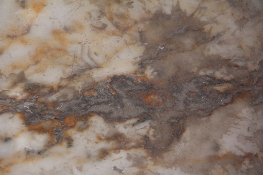 Superficies adicionales, por Wilfredo Carrizales