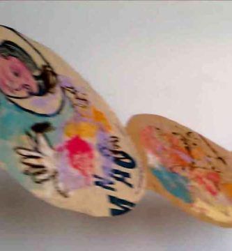 El libro infinito: juego y logografía en la obra de Carlos Yusti, por Roger Herrera Rivas