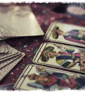 Tarot de los descartados, por Tibisay Vargas Rojas