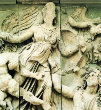 Atenea contra Alcioneo