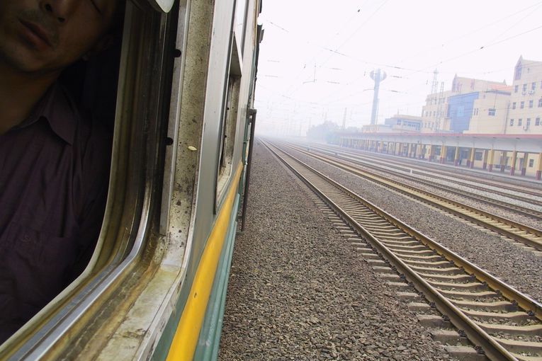 A todo tren, por Wilfredo Carrizales