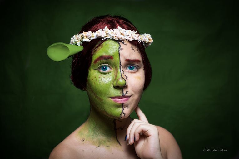 Padrón realizó una serie de retratos con su hija Valeria, quien tiene un especial talento por el maquillaje de caracterización