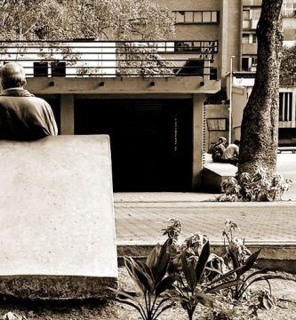 Solo, por Vicente Adelantado Soriano