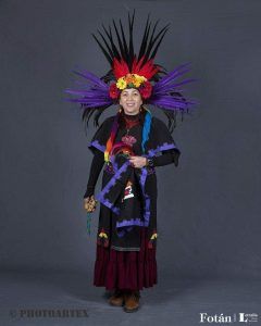 Aztecas, mayas y zapotecas, serie fotográfica de William Guaregua