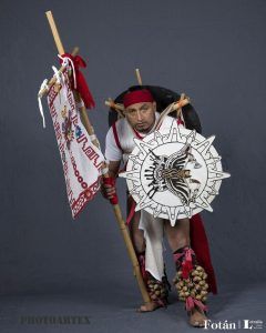 Aztecas, mayas y zapotecas, serie fotográfica de William Guaregua