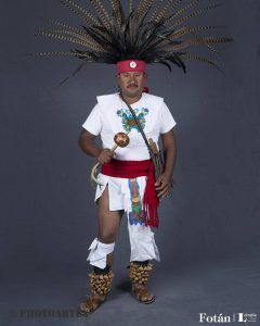 Aztecas, mayas y zapotecas, serie fotográfica de William Guaregua