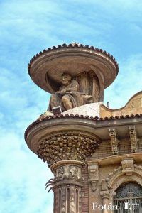 Tras las huellas de Cavafy, por William Guaregua