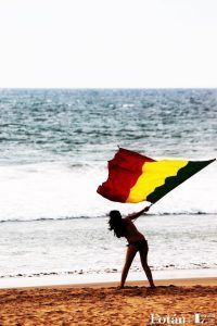 Muchacha, por Triunfo Arciniegas