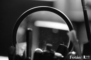 Pinceles y pinzados redondeles, por Wilfredo Carrizales