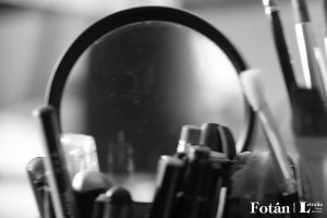 Pinceles y pinzados redondeles, por Wilfredo Carrizales