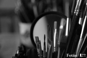 Pinceles y pinzados redondeles, por Wilfredo Carrizales