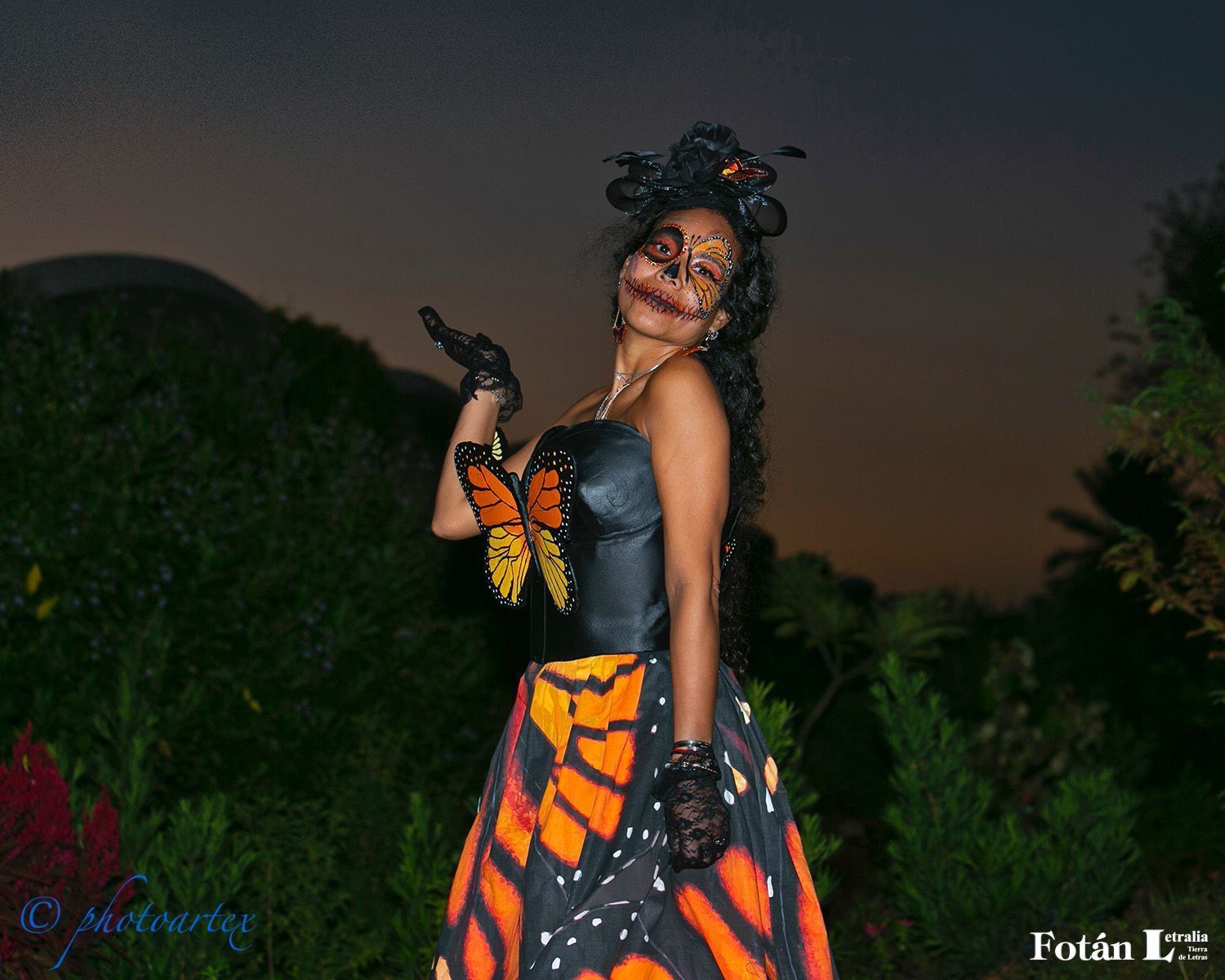 Catrinas y catrines en estampas y figurines, fotografías de William Guaregua