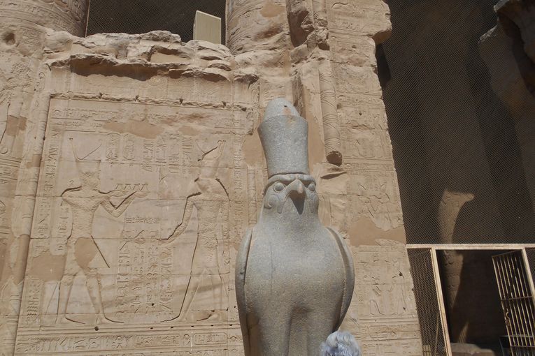 Edfú, Horus, el halcón..., por Juan Franco Crespo