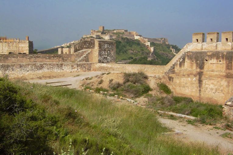 Ciudadela y parte de las murallas del castillo de Sagunto 