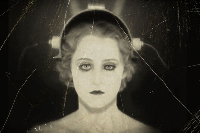 Por los alrededores del mañana, por Luis Amézaga