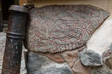 El legado mitológico de las piedras rúnicas, por Javier Claure Covarrubias