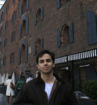 Julián Lucio Paredes Aulestia