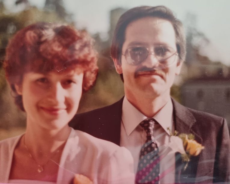 Jorge Laserna Vargas y Anna Hasekiduu