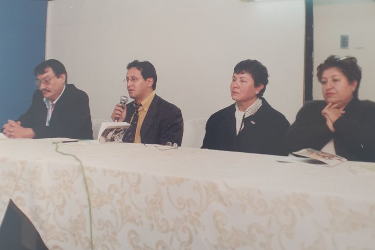 Presentaciones de “Preámbulos y ausencias”, de Javier Claure Covarrubias, en 2004