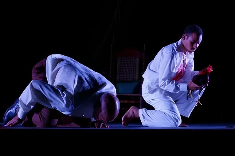 “El coronel no tiene quien le escriba”, obra teatral dirigida por Manuel Chapuseaux y basada en la novela de Gabriel García Márquez